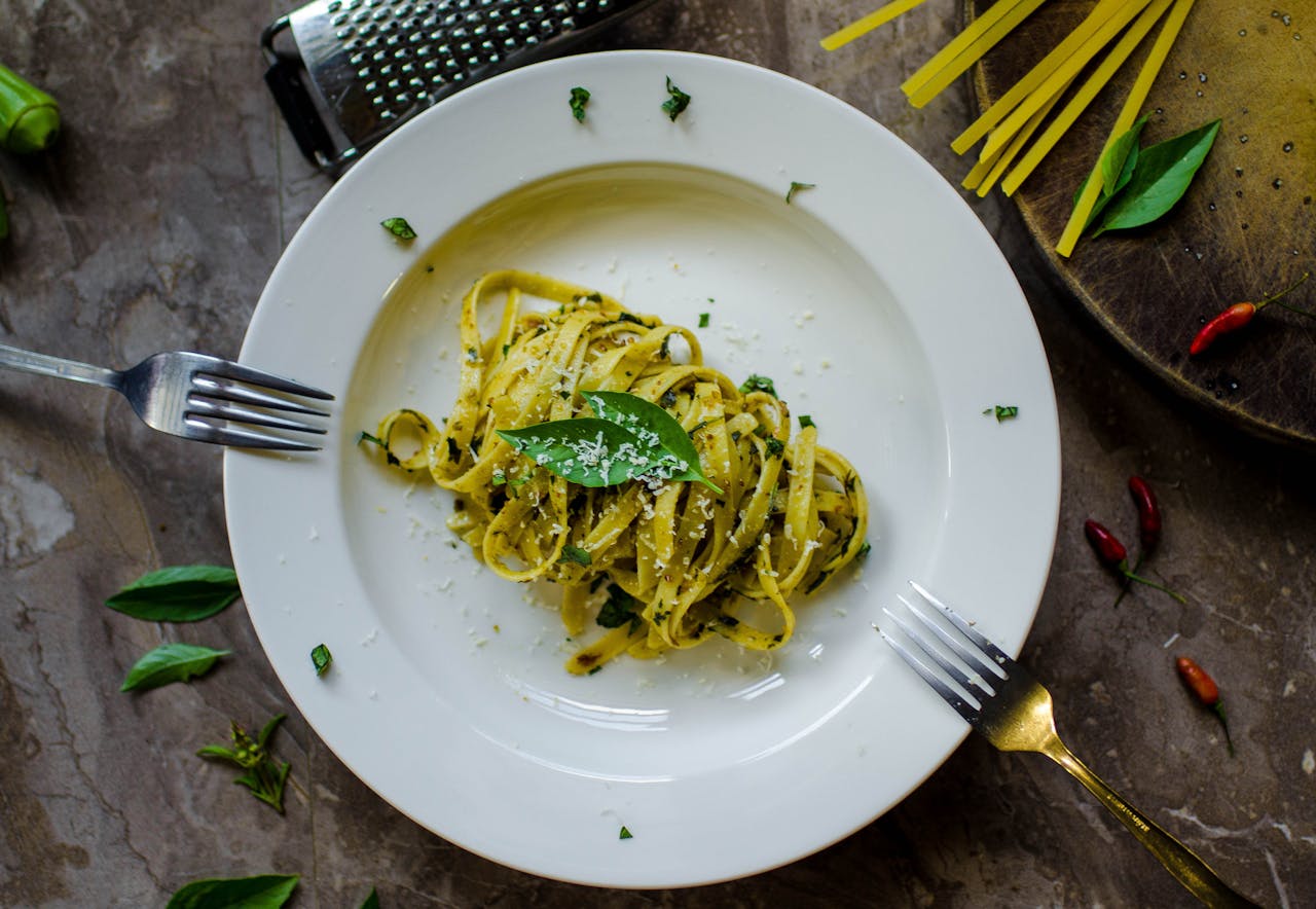 Receta Pasta al Pesto de Albahaca con Aceite de Oliva Virgen Extra Olibaza